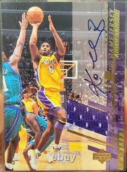 2000 UD Game Jersey Kobe Bryant Game Used Auto Jersey Signed SP