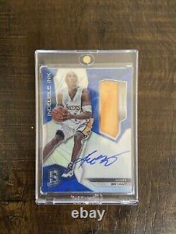2015-16 Panini Spectra Kobe Bryant Ink Materials /35 ON CARD AUTO GAME WORN