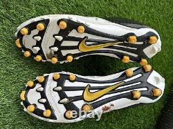 Ben Roethlisberger Pittsburgh Steelers Game Used Worn Cleats Signed 2013 LOA