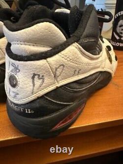 Bobby Phils Game used Charlotte Hornets Shoes Converse signed