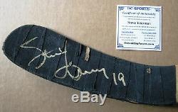 Detroit Red Wings Captain & HOFer Steve Yzerman autographed Game Used Stick