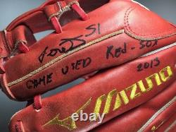 Detroit Tigers Reds Jose Iglesias 2013 Game Used Signed Fielders Glove