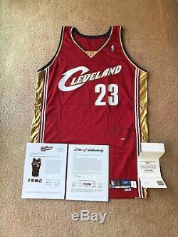 LeBron James 2003-04 ROOKIE GAME USED WORN Signed Jersey Grey Flannel UDA COA