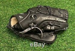 Mariano Rivera New York Yankees Game Used Fielding Glove 2010 Signed Steiner