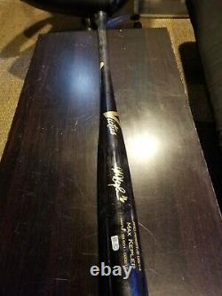 Max Kepler Signed Game Used Bat Mlb Authentication (mn twins)