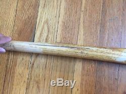 Mlb Yankees Brett Gardner Signed And Game Used Bat From 2009 Alcs Steiner Sports