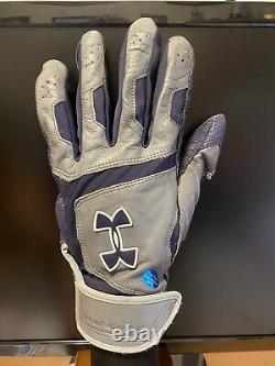 Ny Yankees Aaron Judge Signed Game Used Batting Glove Players Direct Coa Auto