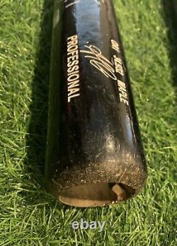 Ozzie Albies Atlanta Braves Game Used Bat Signed 2018 Uncracked MLB