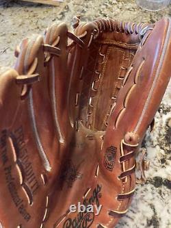 Randy Wolf Phillies Game Used Worn Glove Signed