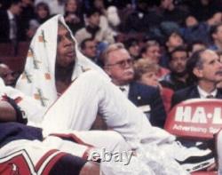 Rare Dennis Rodman Signed Game Used Chicago Bulls Gatorade Player Towel PSA