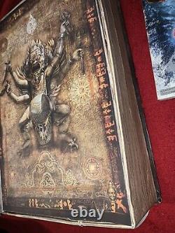 Signed Uncharted 2 Among Thieves Fortune Hunter Edition