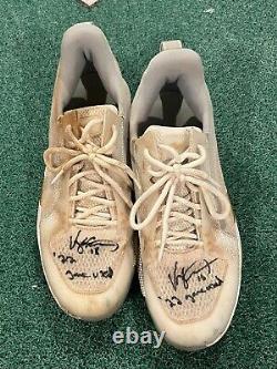 Vaughn Grissom Game Used / Signed Rookie Year Photomatched Cleats ATL Braves