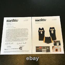 1999-00 Kobe Bryant A Signé Le Jeu Utilisé Los Angeles Lakers Sports Investors Jsa Coa