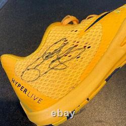 2015-16 Paul George Jeu Utilisé Signé Nike Hyperlive Shoes Sneakers Beckett Coa