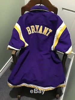 97-98 Veste De Réchauffement Autographiée Nba La Lakers Say Game Used Kobe Bryant