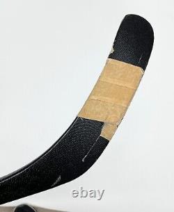 Bâton de hockey signé utilisé par Eric Lindros de la marque Bauer