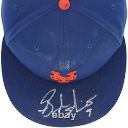 Brandon Nimmo, des New York Mets, a signé une casquette bleue utilisée en jeu de la saison MLB 2023.