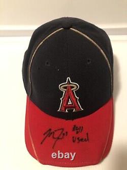 Casquette d'ange en usage de jeu 2011 de baseball de débutant Mike Trout signée Auto.
