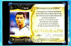 Dans Le Jeu Utilisé Cristiano Ronaldo Cr7 Spectaculaire Violet Foil Autographe 3/4
