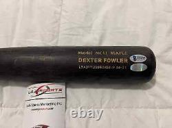 Dexter Fowler Cardinals a signé un bâton de baseball utilisé en jeu Chandler MC1.1 Lojo 40780.