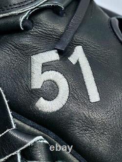 Gant de baseball signé utilisé par Randy Johnson pour sa 299e victoire, MLB & JSA COA