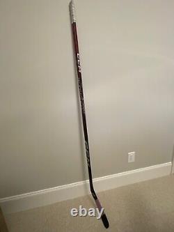 Jeu Jarred Tinordi Chicago Blackhawks Utilisé Stick/signé Hockey Combats Cancer