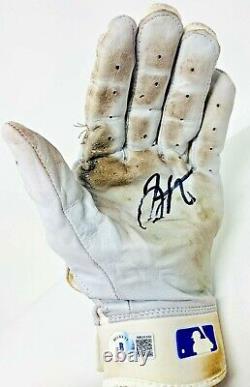 Joey Votto a signé un gant de frappeur utilisé en jeu de la MLB - Authentifié par Beckett Witnessed BAS