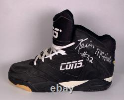 Kevin McHale a signé les chaussures Converse React portées et utilisées lors d'un match des Boston Celtics 22164.