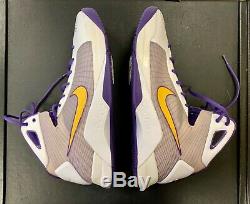 Kobe Bryant Double Jeu D'occasion Autographié Signé Worn Nike Kobe IV Chaussures Pleine Loa