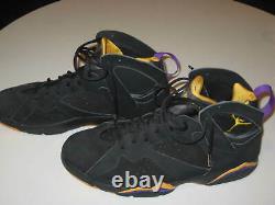 Kobe Bryant Signé Game Utilisé Rare Air Jordan 7 Chaussures De La Saison 2002-2003