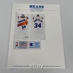 Maillot de champion des Phoenix Suns utilisé en jeu signé par Charles Barkley en 1992-93, certifié MEARS COA.