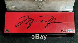 Michael Jordan Signé Jeu D'occasion Affichage Étage Chicago Bulls Autograph Pont Supérieur