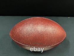 Michael Vick Atlanta Falcons signé Jeu utilisé NFL Ballon de football en cuir JSA LOA Insc