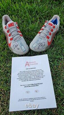 Mike Trout ANGELS Chaussures de frappe utilisées lors des matchs signées et authentifiées par Mike Trout 2021
