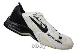 Rich Gannon a signé une paire de crampons de football Nike utilisée lors des matchs des Raiders de 2000-01 BAS.