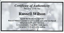 Russell Wilson - Jeu De Football Autographié Et Signé Par Les Seahawks - Utilisé 10/6/14 Rw 36228
