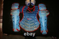 Willson Contreras A Signé Game Used Catcher's Gear, Beckett & Mlb Authentification